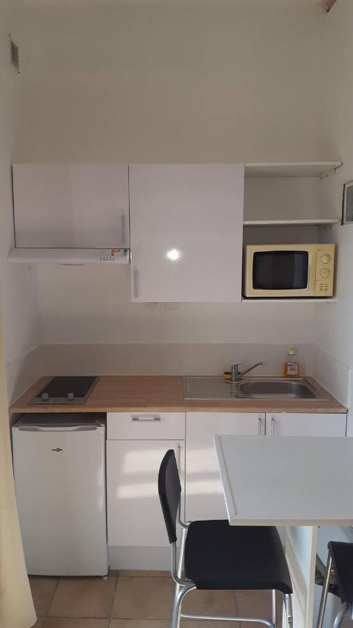 Studio 2 Personnes Vue Marais Salant Parking Et Terrasse Proche Commodite Hyères Eksteriør billede
